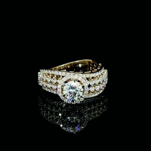 Cupira Cupira Classic Solitaire Diamond Ring with lab-grown diamonds