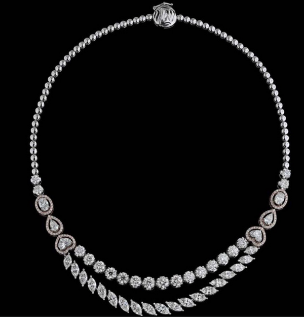 Cupira Cupira Halo Diamond Necklace with lab-grown diamonds