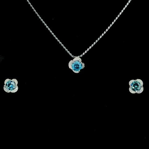 Cupira Cupira Marquise Diamond Pendant with lab-grown diamonds